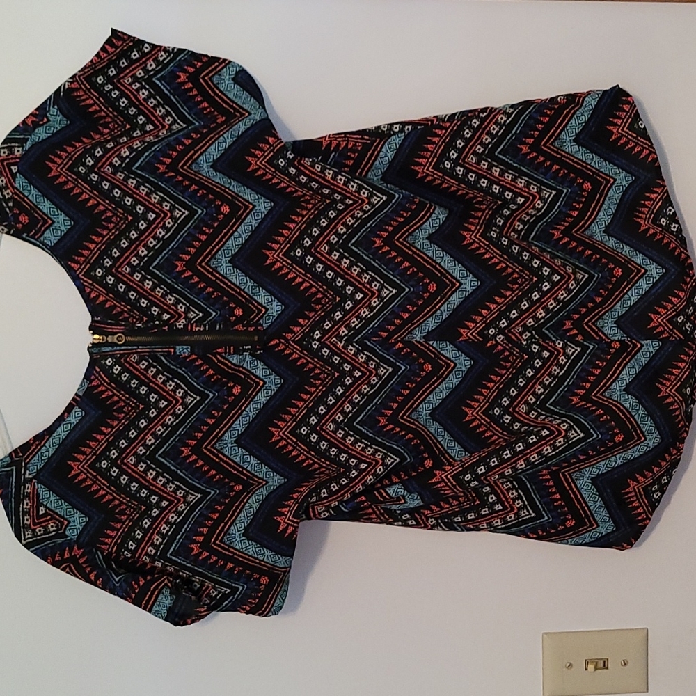 Fun & Flirt blouse - Picture 4 of 4